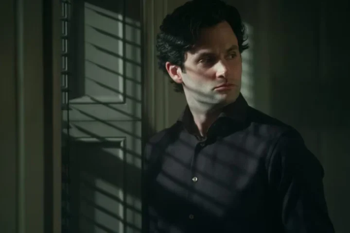 Penn Badgley, ‘Everyone in My Family Has Killed Someone’ Dizisinin Başrolünde