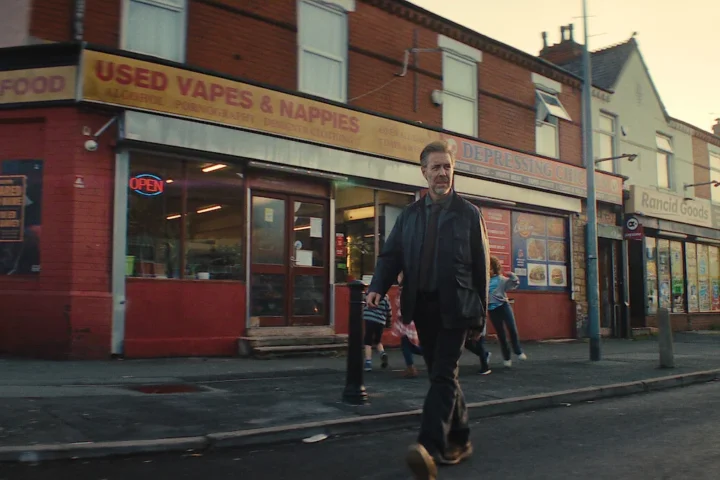 'Blackmere': 'Black Mirror’ın Yaratıcısı Charlie Brooker, Netflix Dizisiyle Polisiyeye Yöneliyor